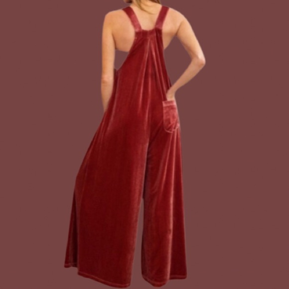 New in Fabulous Wide Leg Velvet Jumpsuit Overalls with Pockets - Picture 4 of 7